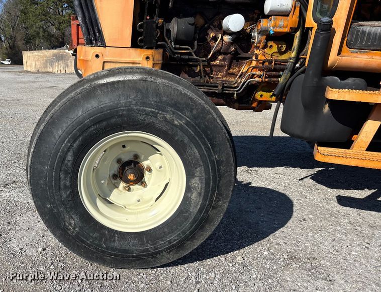 image for item DW7446 Ford 6610 tractor