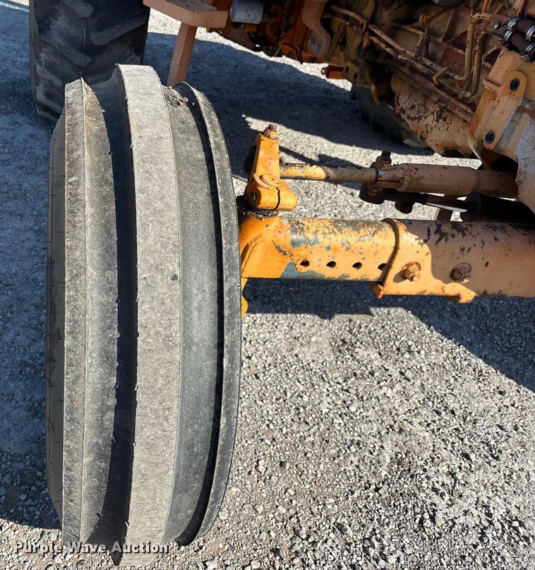 image for item DW7446 Ford 6610 tractor