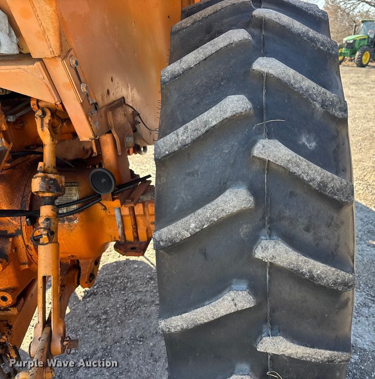 image for item DW7446 Ford 6610 tractor