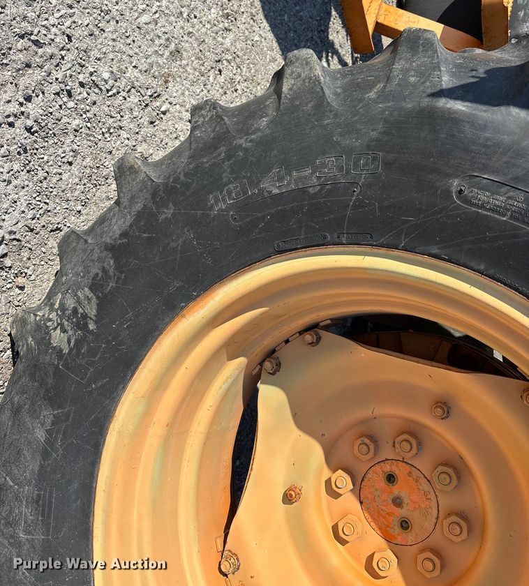 image for item DW7446 Ford 6610 tractor