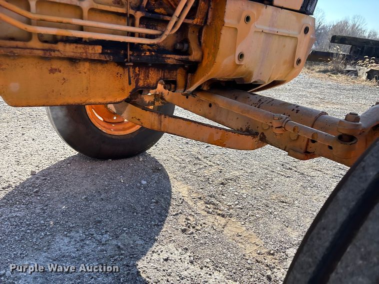 image for item DW7447 Ford 6610 tractor
