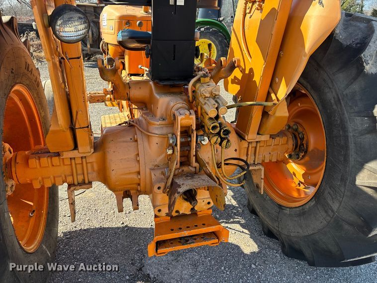 image for item DW7447 Ford 6610 tractor