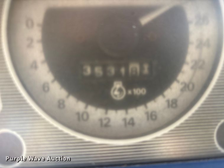 image for item DW7447 Ford 6610 tractor