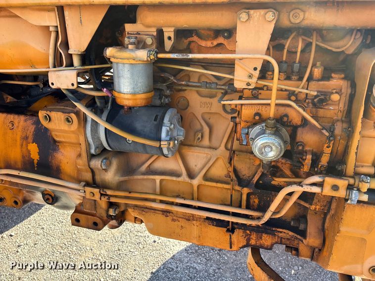 image for item DW7447 Ford 6610 tractor