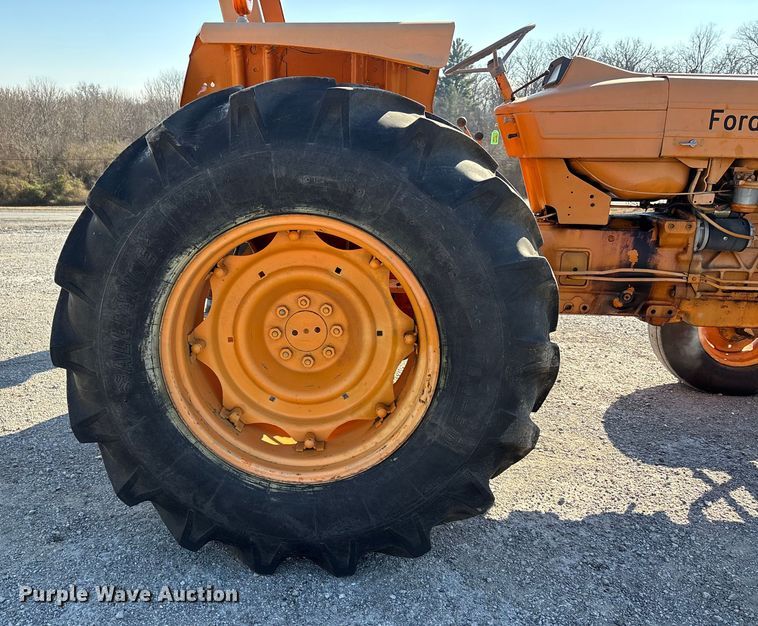 image for item DW7447 Ford 6610 tractor