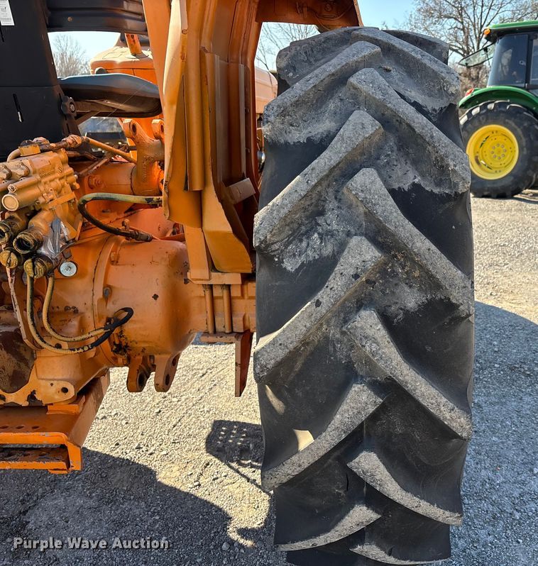 image for item DW7447 Ford 6610 tractor