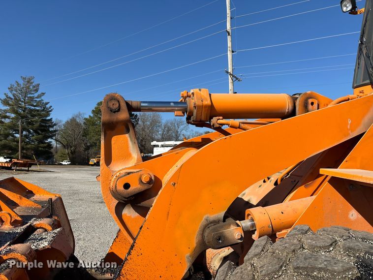 image for item DW7448 1993 Caterpillar 936F wheel loader
