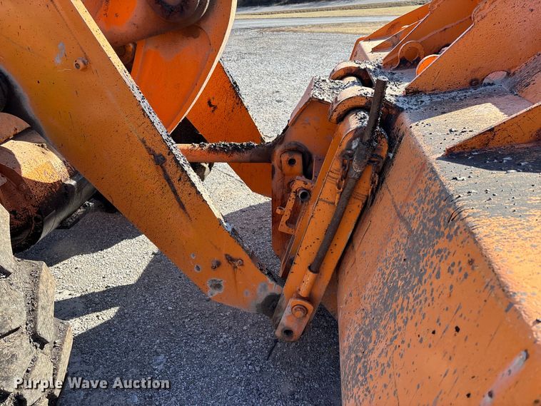 image for item DW7448 1993 Caterpillar 936F wheel loader