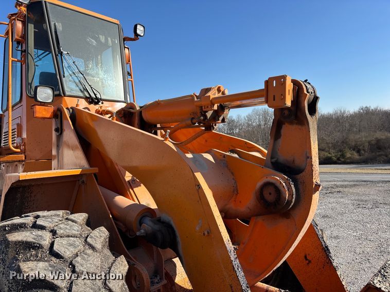 image for item DW7448 1993 Caterpillar 936F wheel loader