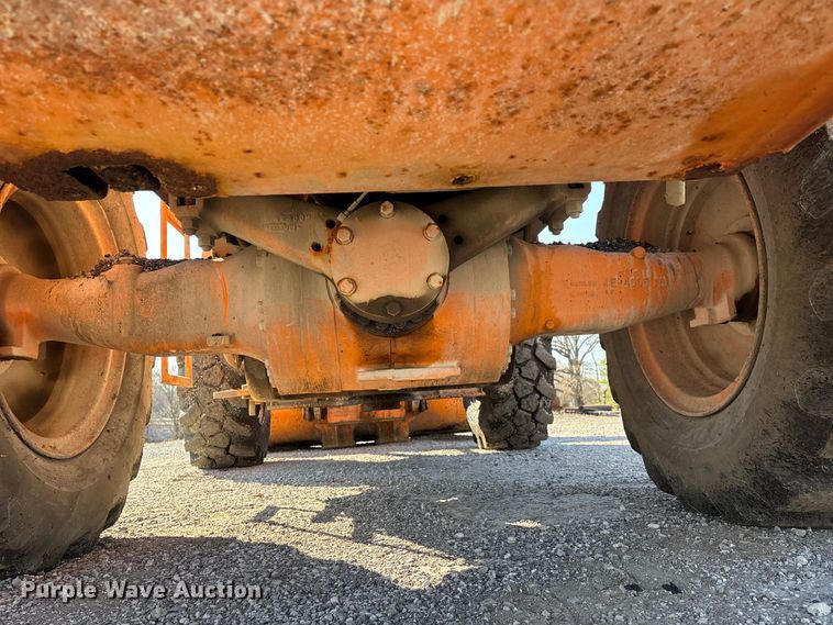 image for item DW7448 1993 Caterpillar 936F wheel loader