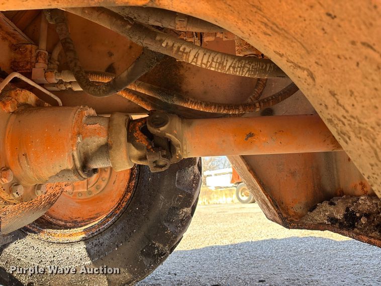 image for item DW7448 1993 Caterpillar 936F wheel loader