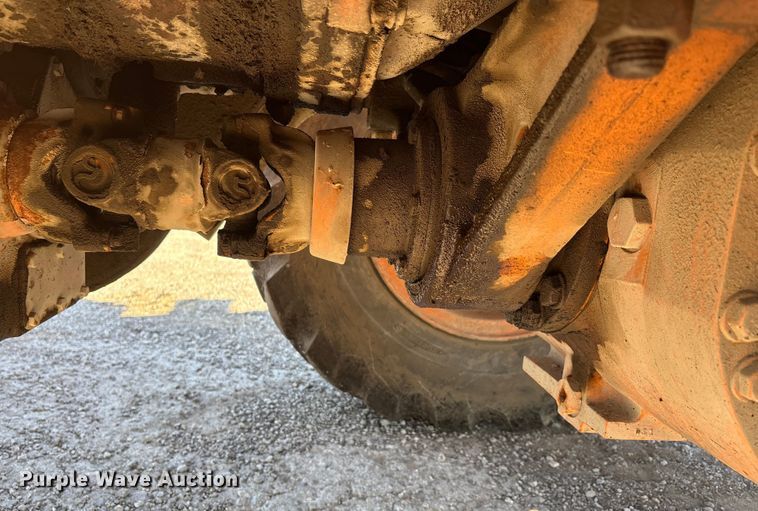 image for item DW7448 1993 Caterpillar 936F wheel loader