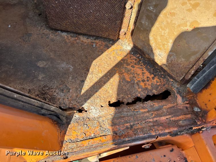 image for item DW7448 1993 Caterpillar 936F wheel loader