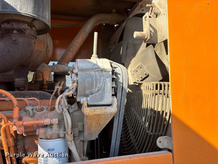 image for item DW7448 1993 Caterpillar 936F wheel loader