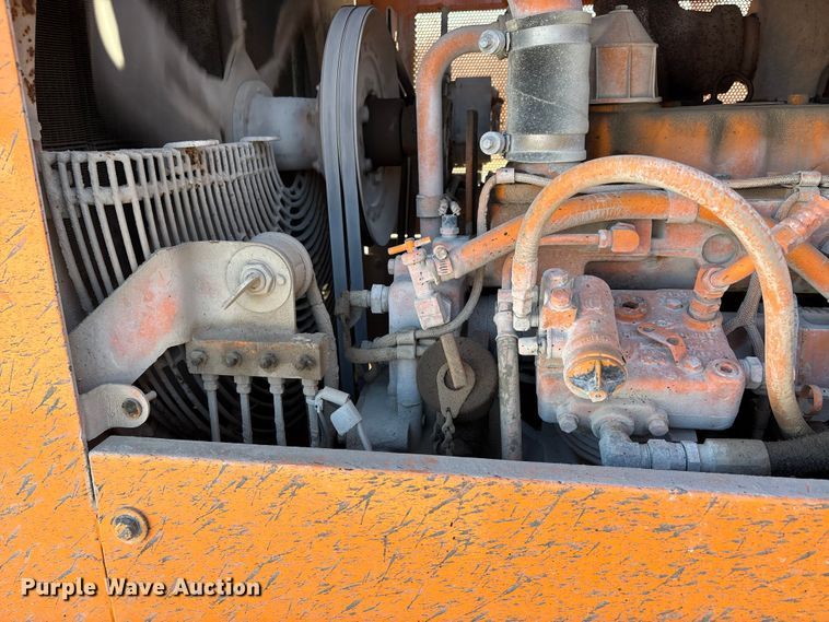 image for item DW7448 1993 Caterpillar 936F wheel loader