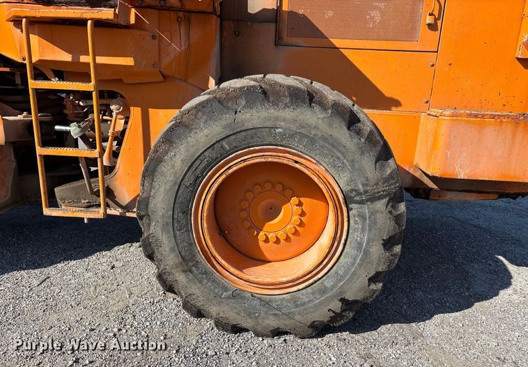 image for item DW7448 1993 Caterpillar 936F wheel loader