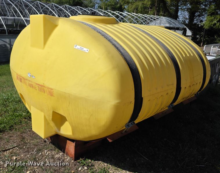 image for item DZ6400 Poly tank 