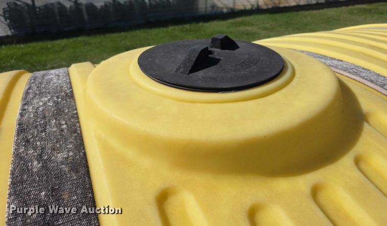 image for item DZ6400 Poly tank 