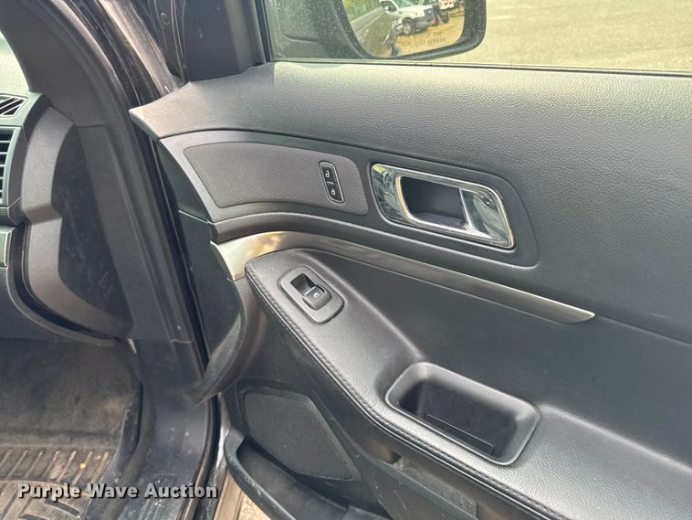 image for item EA1926 2017 Ford Explorer Police Interceptor SUV