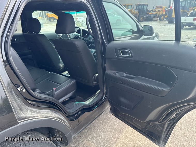 image for item EA1926 2017 Ford Explorer Police Interceptor SUV