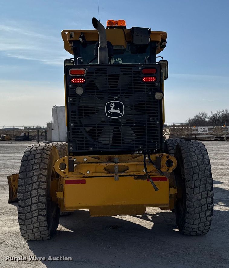 image for item EA2277 2010 John Deere 770G motor grader