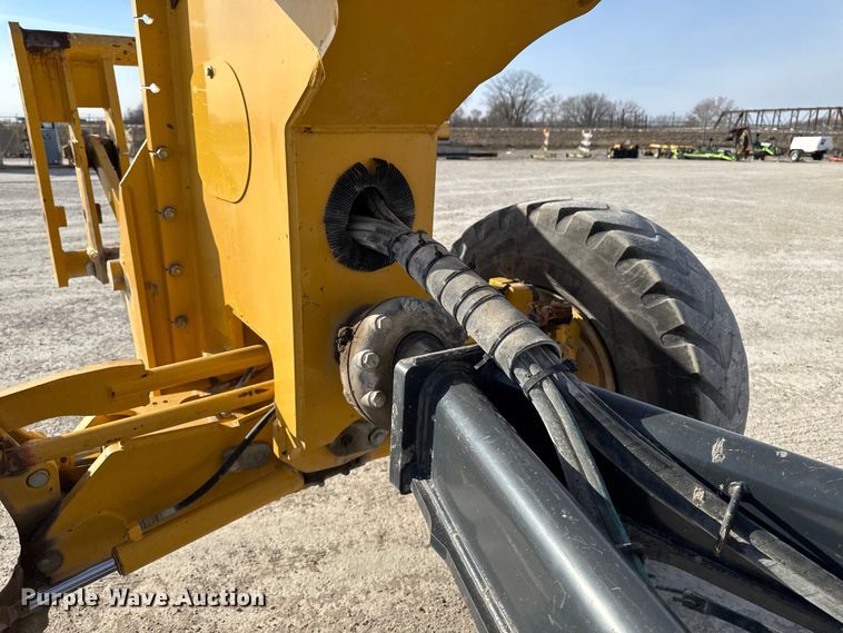 image for item EA2277 2010 John Deere 770G motor grader