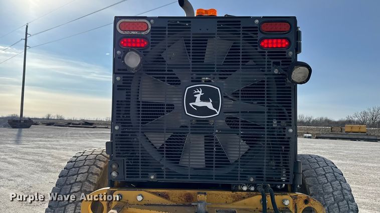 image for item EA2277 2010 John Deere 770G motor grader