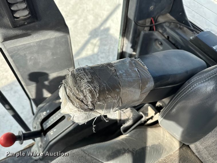 image for item EA2277 2010 John Deere 770G motor grader