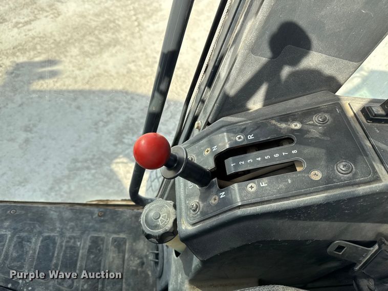 image for item EA2277 2010 John Deere 770G motor grader