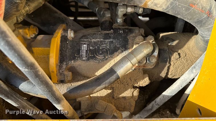 image for item EA2277 2010 John Deere 770G motor grader