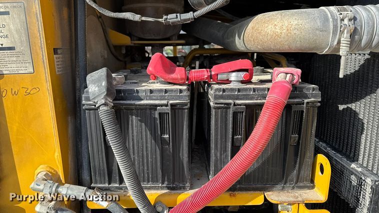 image for item EA2277 2010 John Deere 770G motor grader