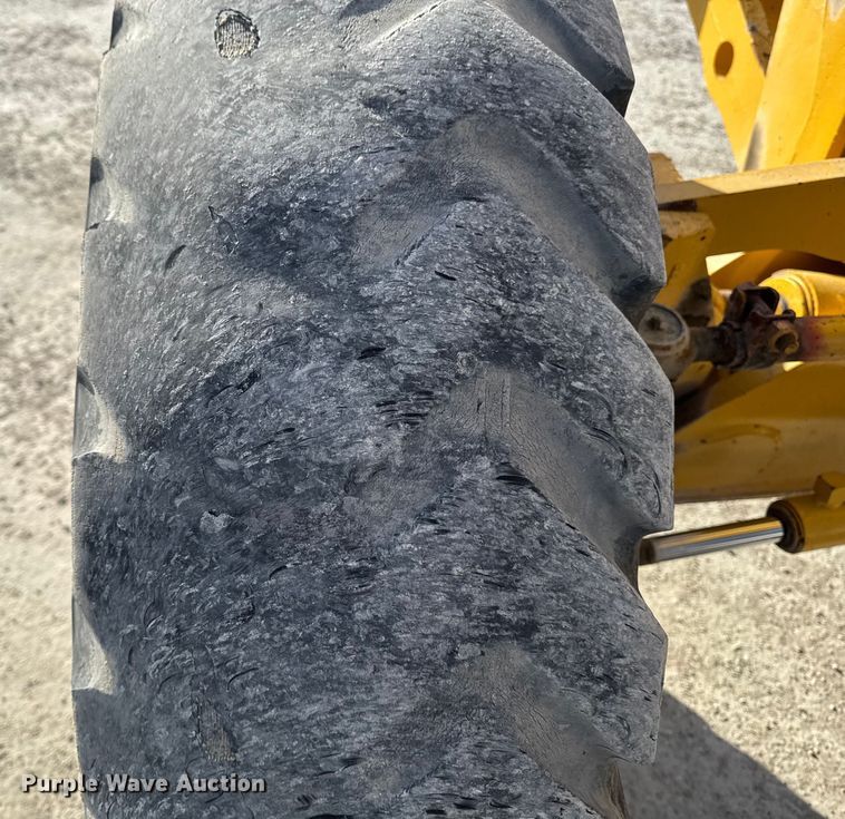 image for item EA2277 2010 John Deere 770G motor grader