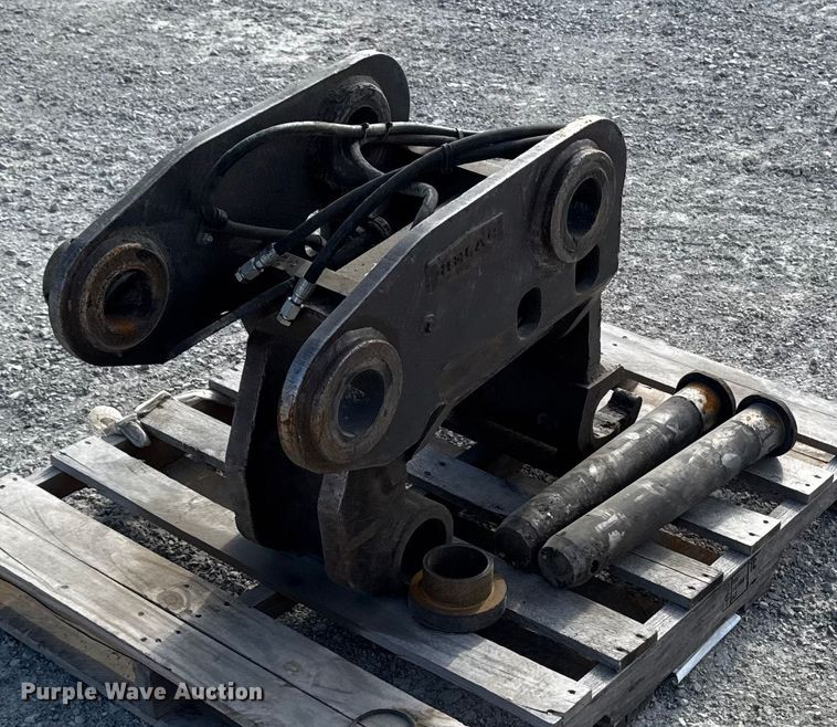 image for item EA2281 Helac excavator tilt coupler