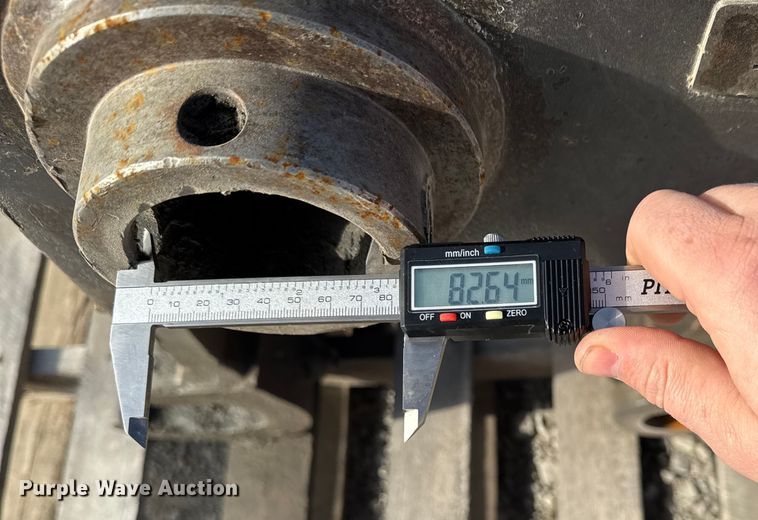 image for item EA2281 Helac excavator tilt coupler