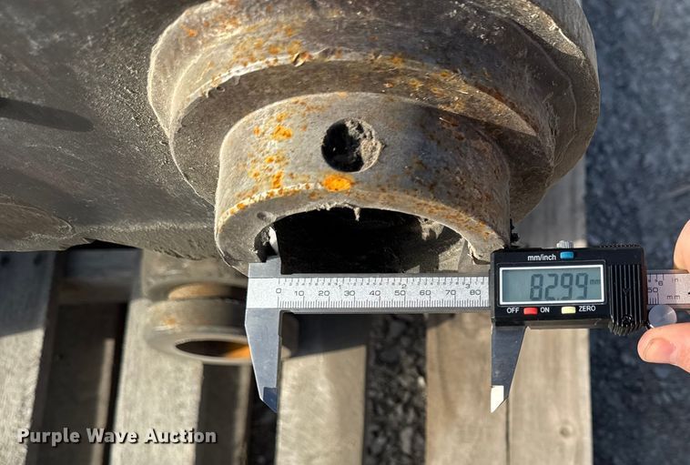 image for item EA2281 Helac excavator tilt coupler