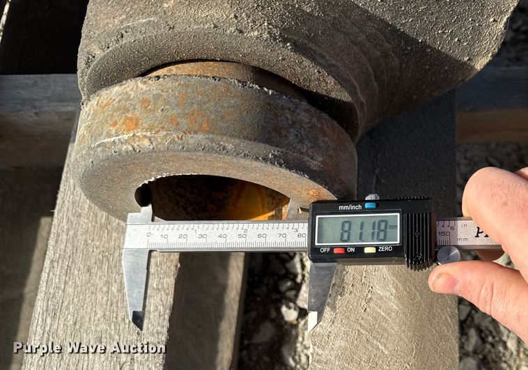 image for item EA2281 Helac excavator tilt coupler