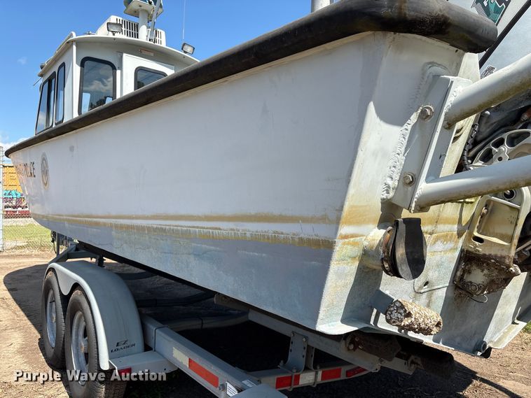 image for item EA6997 2006 Sea Ark VC Commander boat