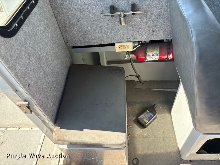 image for item EA6997 2006 Sea Ark VC Commander boat