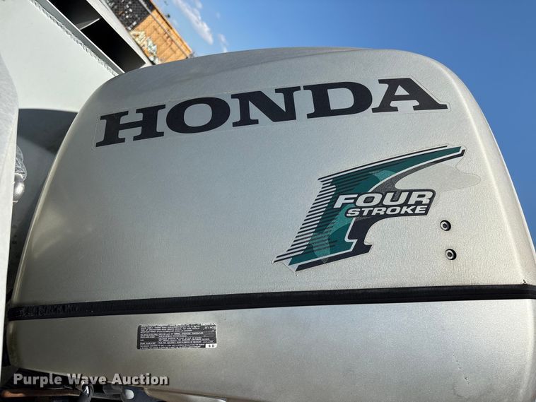 image for item EA6997 2006 Sea Ark VC Commander boat