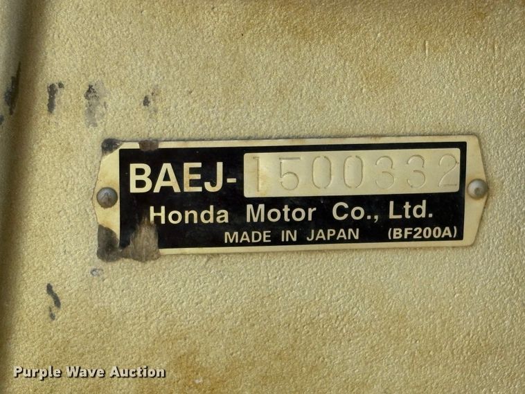 image for item EA6997 2006 Sea Ark VC Commander boat