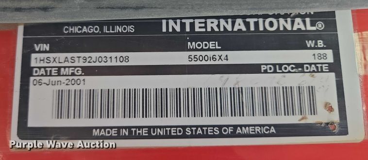 image for item EB1225 2002 International 5500i semi truck