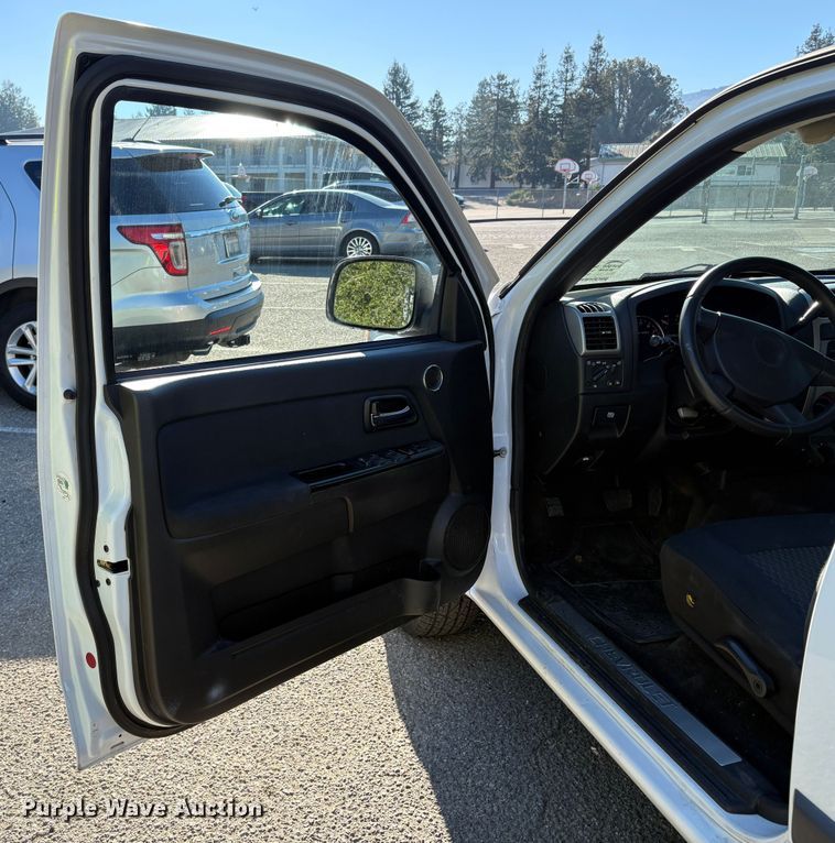 image for item EC8196 2008 Chevrolet Colorado Crew Cab pickup truck