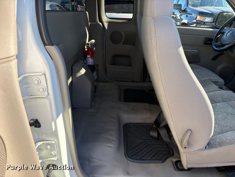 image for item EC8197 2006 Chevrolet Colorado Ext. Cab pickup truck