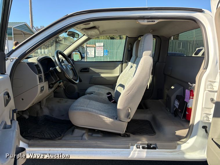 image for item EC8197 2006 Chevrolet Colorado Ext. Cab pickup truck