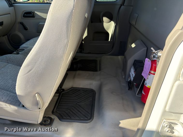 image for item EC8197 2006 Chevrolet Colorado Ext. Cab pickup truck