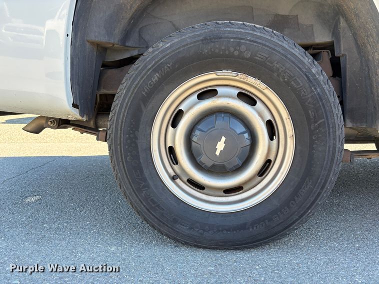 image for item EC8197 2006 Chevrolet Colorado Ext. Cab pickup truck