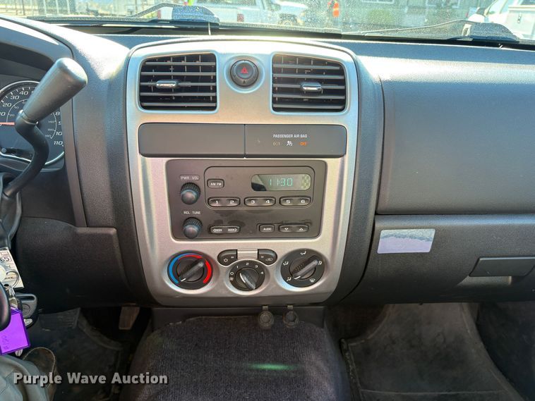 image for item EC8198 2008 Chevrolet Colorado Crew Cab pickup truck