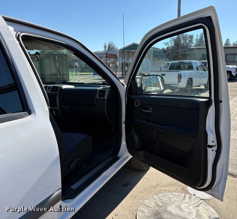 image for item EC8198 2008 Chevrolet Colorado Crew Cab pickup truck