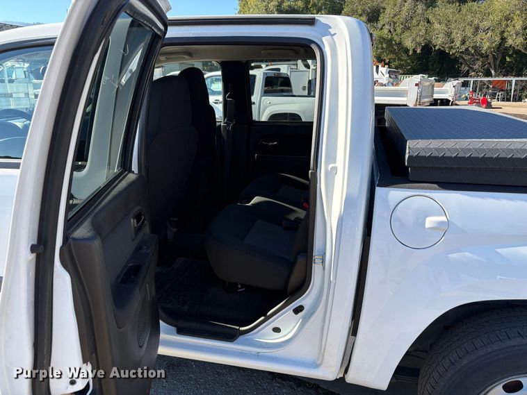 image for item EC8198 2008 Chevrolet Colorado Crew Cab pickup truck