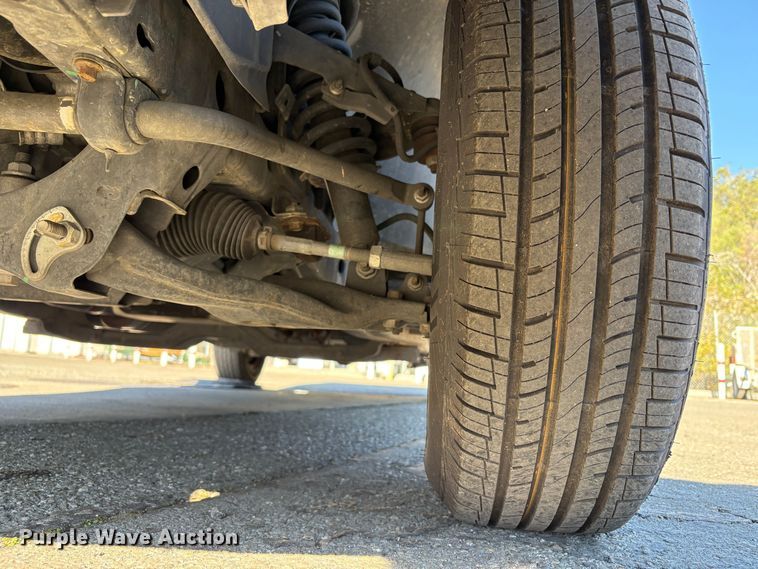 image for item EC8198 2008 Chevrolet Colorado Crew Cab pickup truck